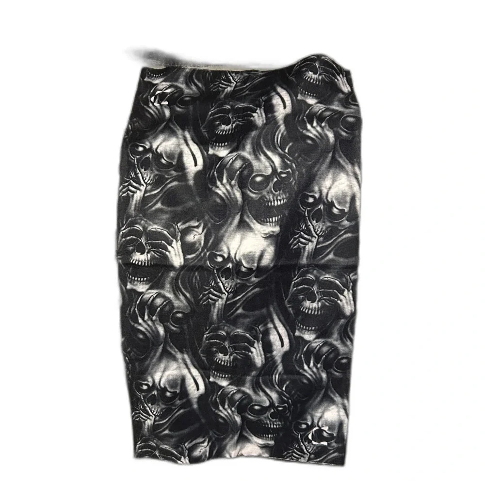 5/$25 Skull Print Neck Gaiter - NWT